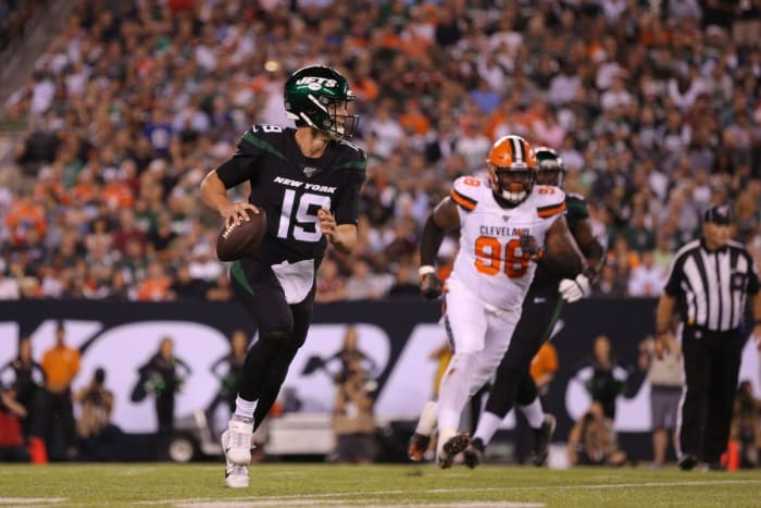 Sep 16, 2019; Jets quarterback Trevor Siemian (19) scrambles with the ball against the Cleveland Browns. Mandatory Credit: Brad Penner-USA TODAY Sports